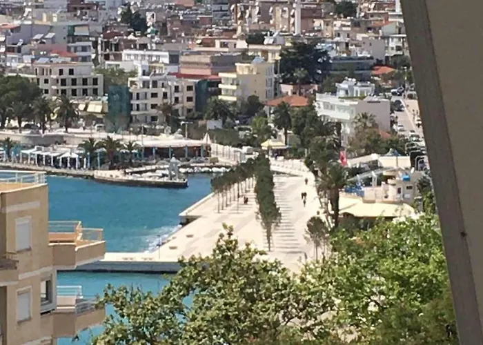 In The Center Sarandë